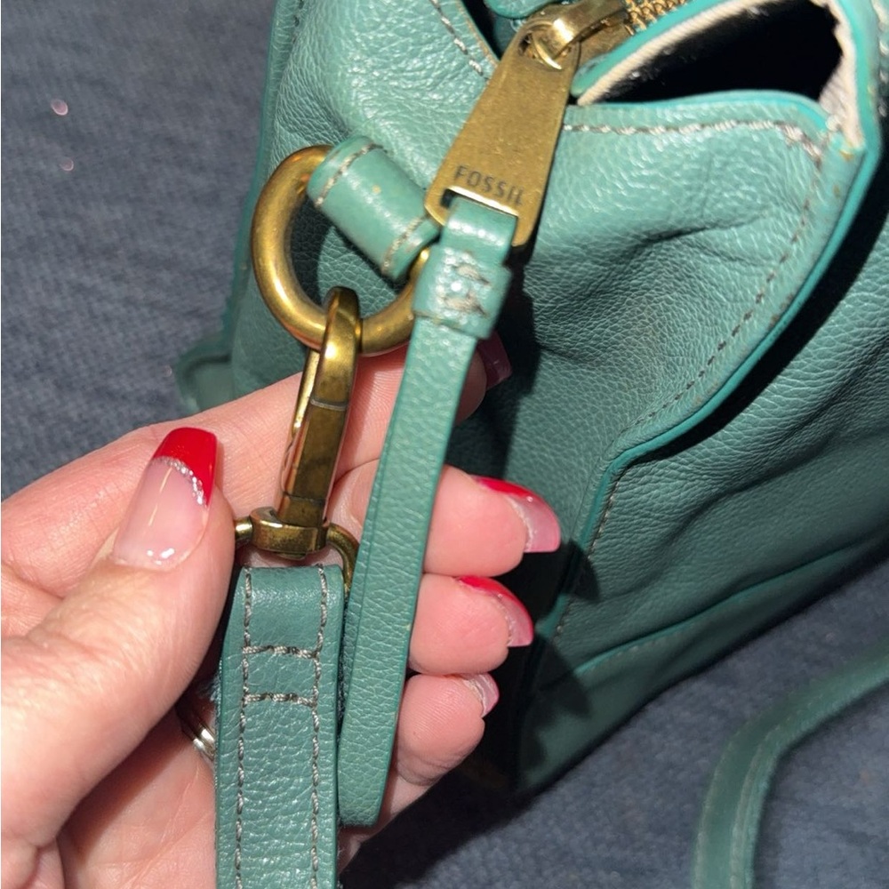 FOSSIL TRINITY SATCHEL - Picture 3 of 4